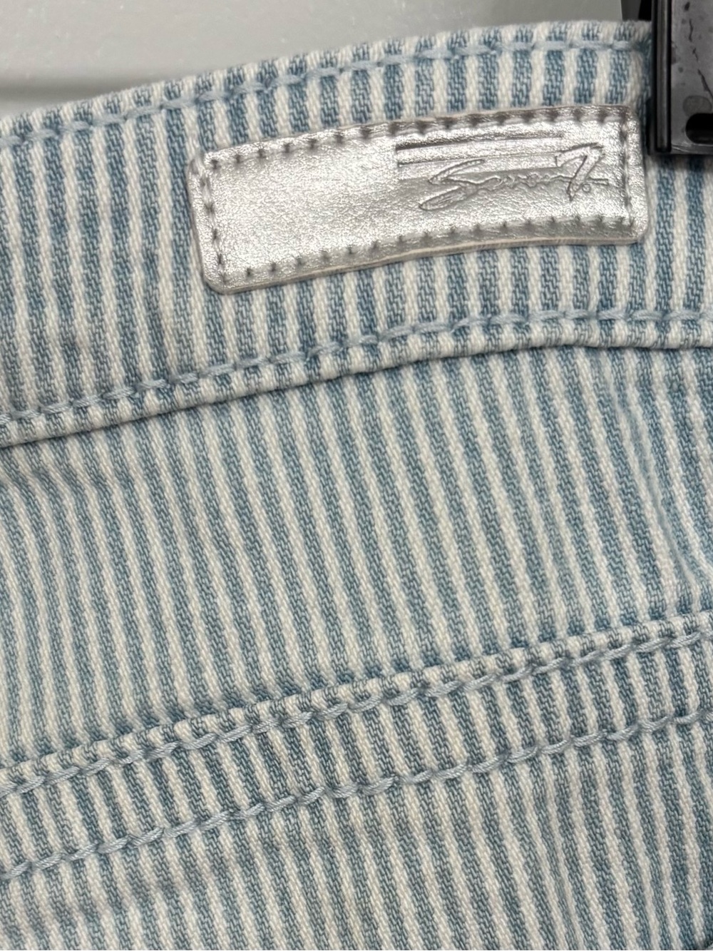 Seven7 Size 10 Pin Striped Distressed Loose-fit Capri Jeans
